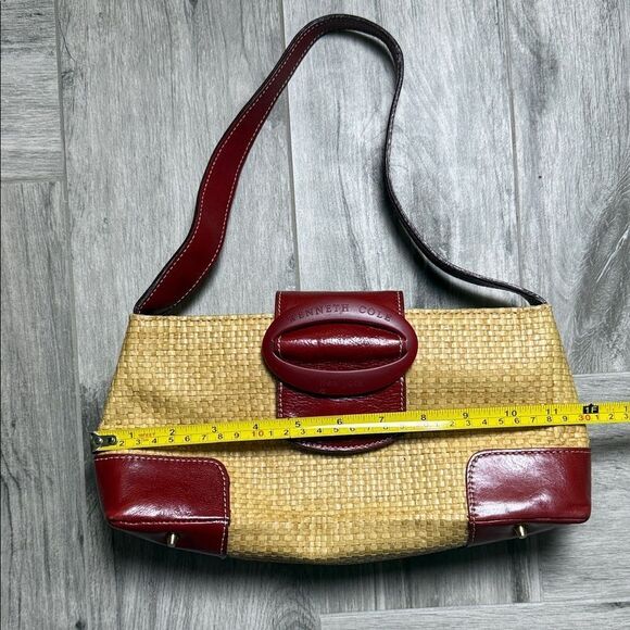 Kenneth Cole Red and Tan Shoulder Bag - Picture 10 of 10